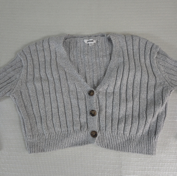 Women's TP/XS Garage Cropped Cardigan 3 Button Sweater Sweater HOT!!!!!!!!!!!!! - Picture 4 of 9